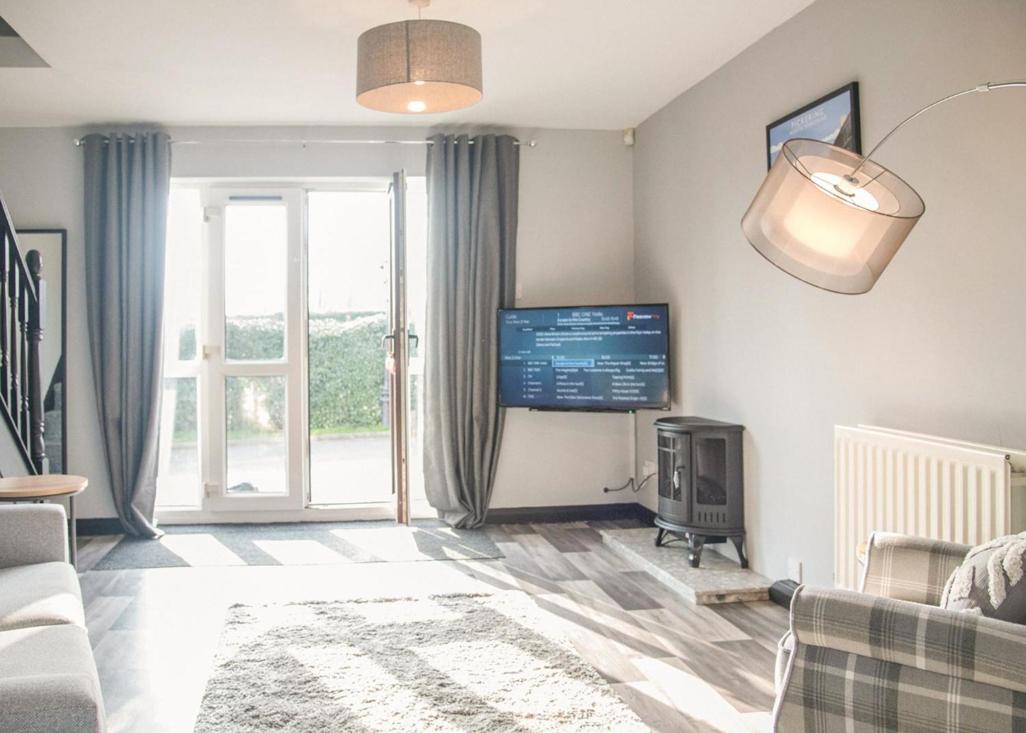 White Rose Country Cottages Thormanby Екстериор снимка