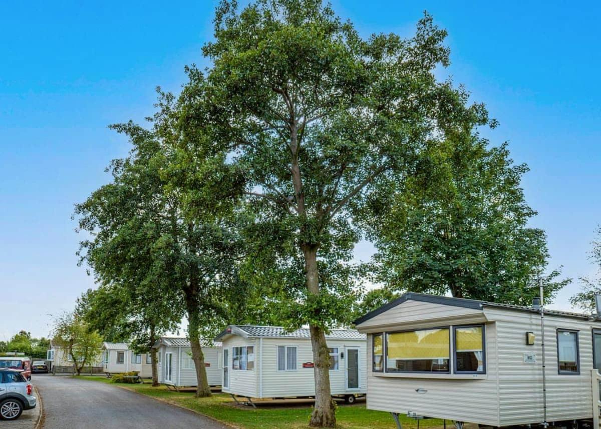 White Rose Country Cottages Thormanby Екстериор снимка
